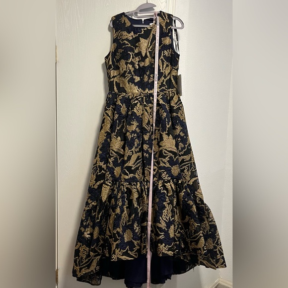 MAC DUGGAL Sleeveless Full High Low Brocade Gown Midnight Gold Size 10 NWT $598 - Picture 4 of 11
